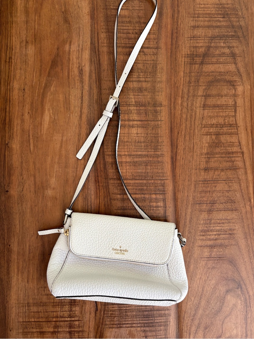 kate spade White Pebbled Leather Crossbody Bag